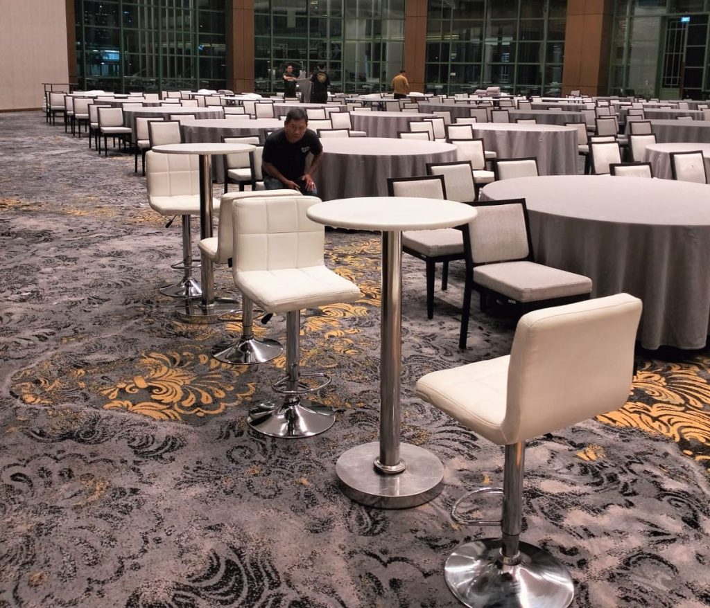 Sewa Kursi Barstool Sandar Bekasi