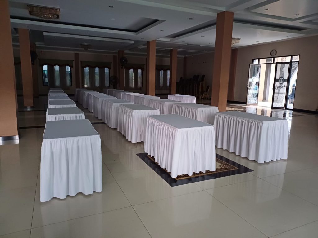 Sewa Meja Kotak Jakarta Selatan