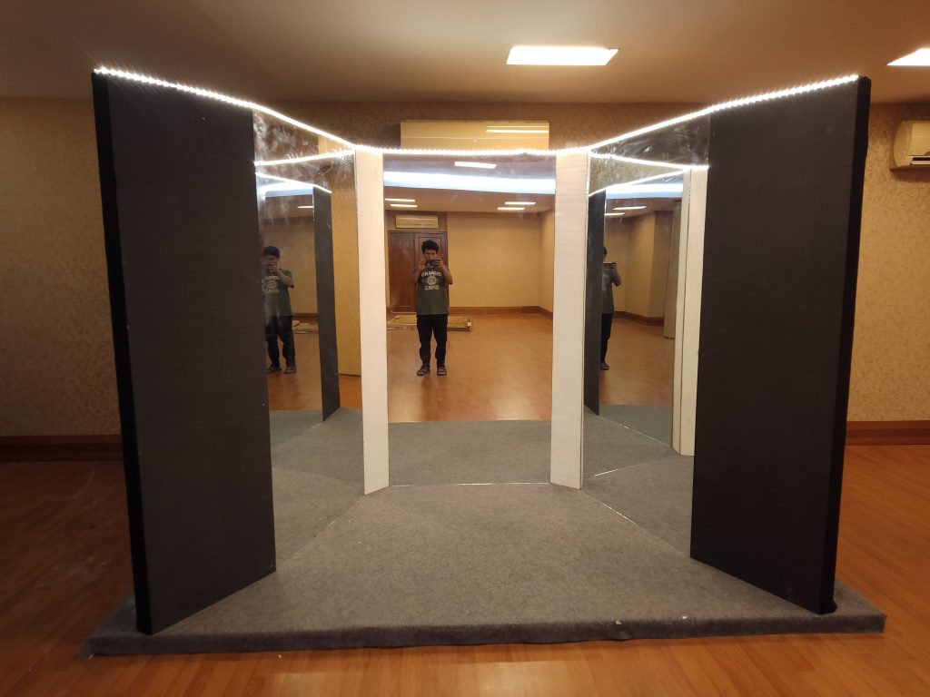 Sewa Backdrop Mirror Custom Jakarta