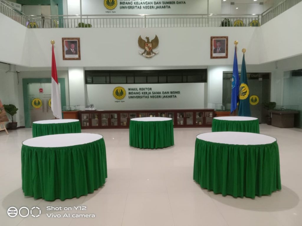 Sewa Meja Bulat Tangerang