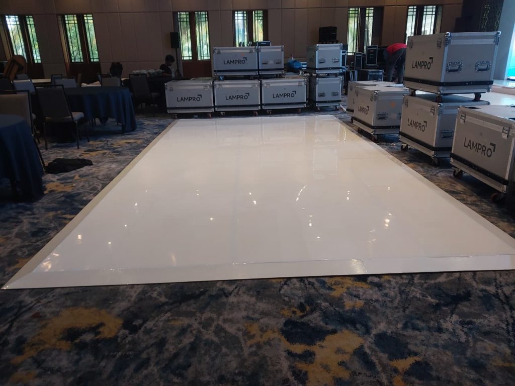 Sewa Dance Floor Melamin Putih