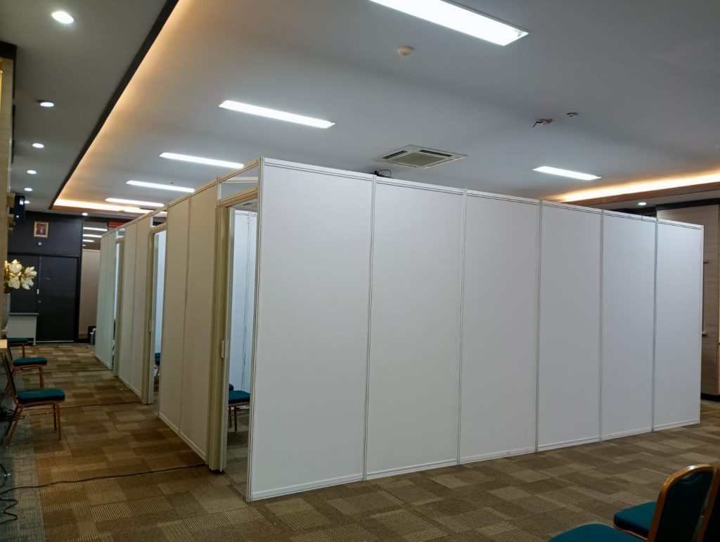 Sewa Partisi R8 Bekasi