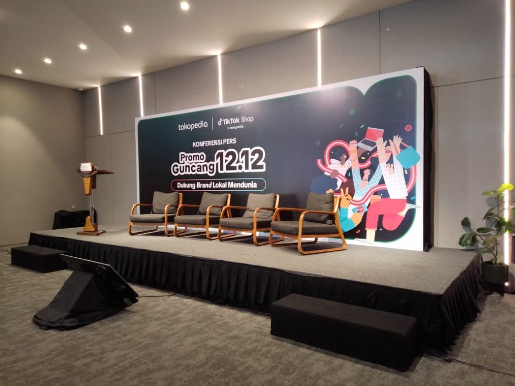 Sewa Panggung Custom Bekasi Barat