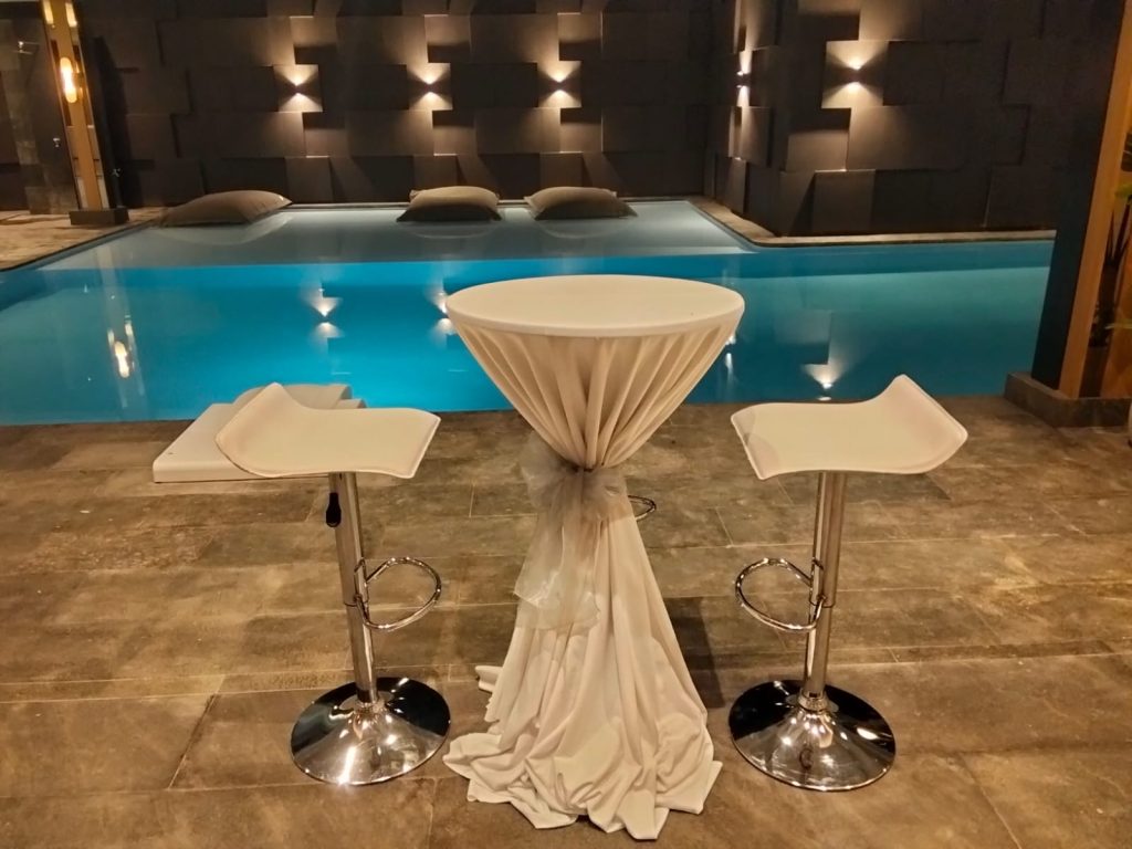 Sewa Kursi Dan Meja Barstool Tangerang