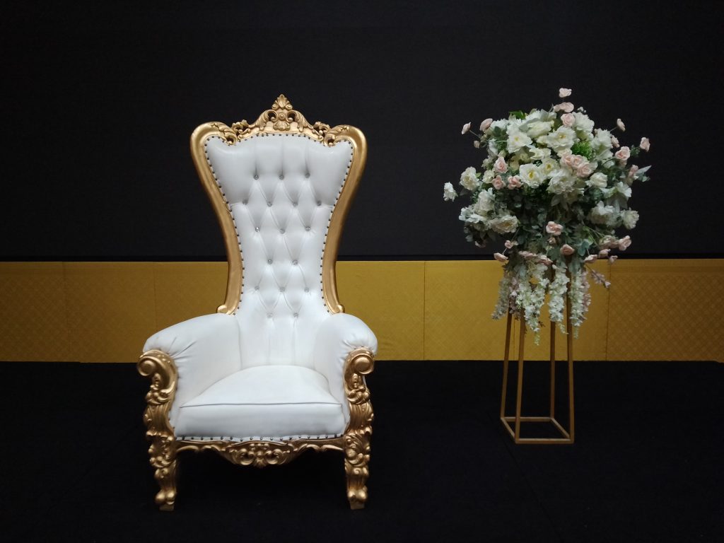 Sewa Kursi Syahrini Jakarta Selatan