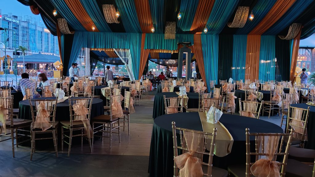 Sewa Kursi Tiffany Gold bekasi