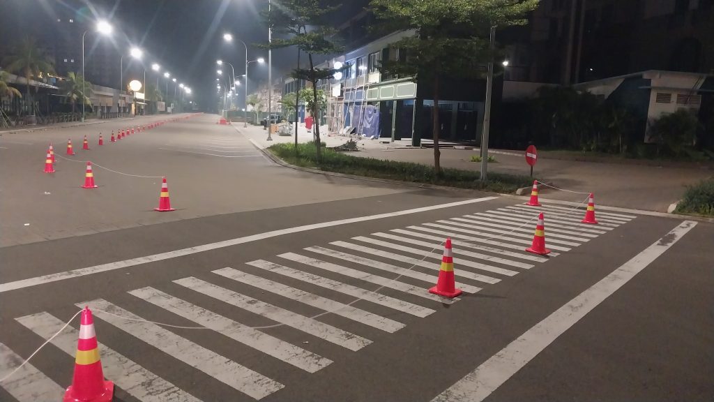 sewa traffic cone jababeka