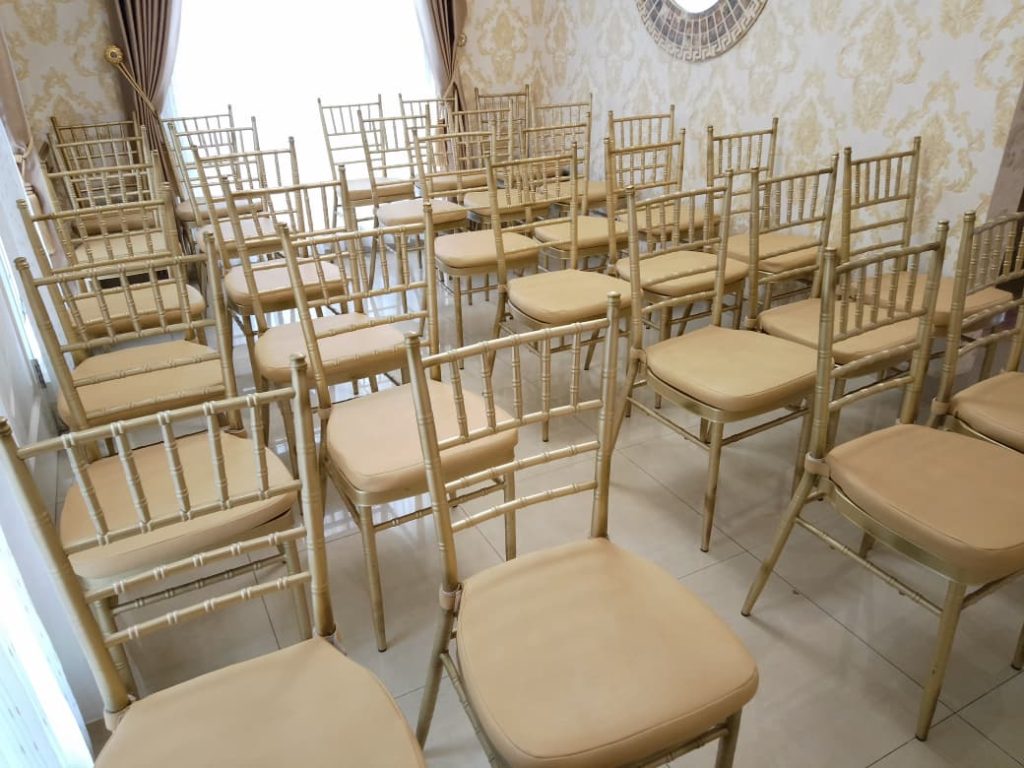 sewa kursi tiffany se jabodetabek