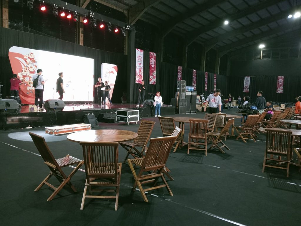Sewa Meja Kursi Taman Event Jakarta