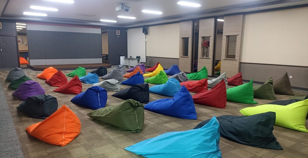 sewa bean bag 