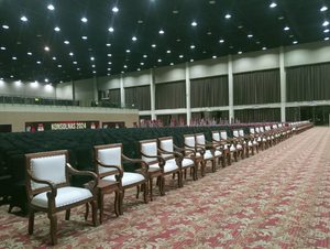 Sewa Kursi VIP Kayu Event Jakarta
