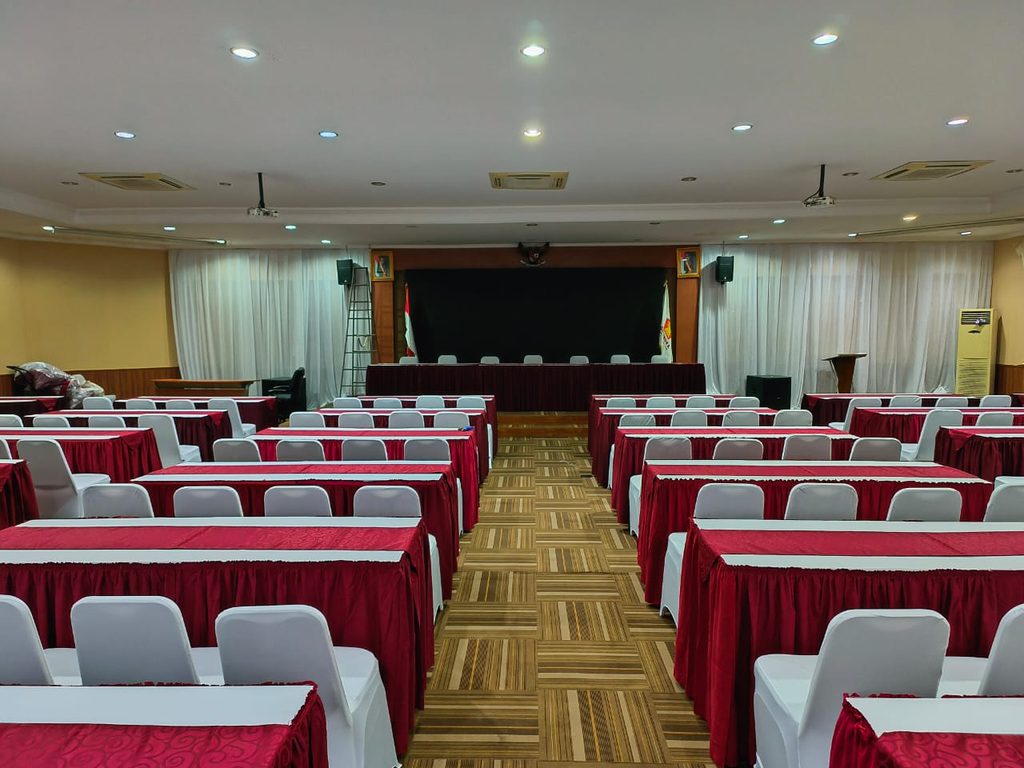 Sewa Meja IBM Jakarta Barat