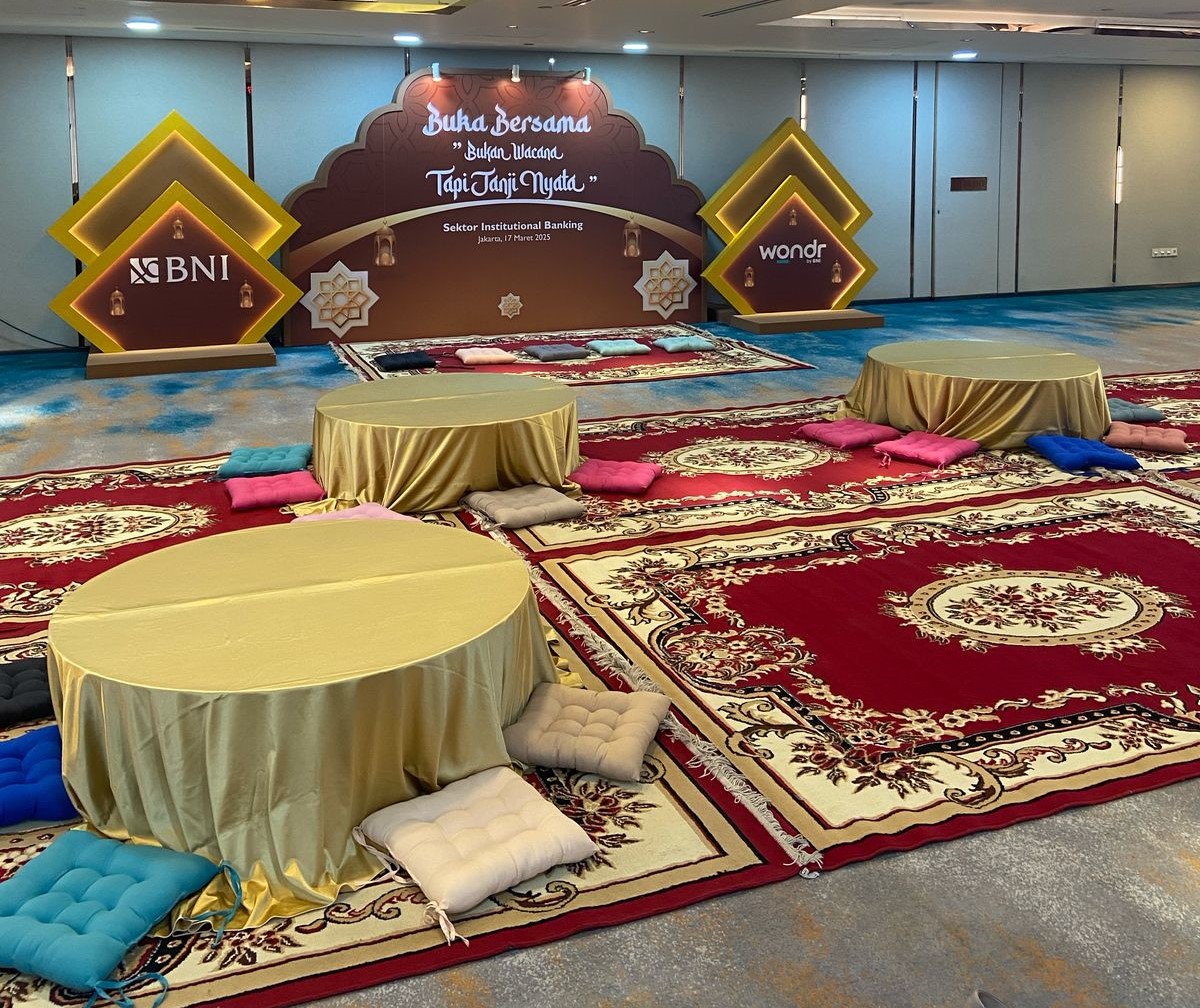 Sewa Meja Lesehan Jakarta Barat 