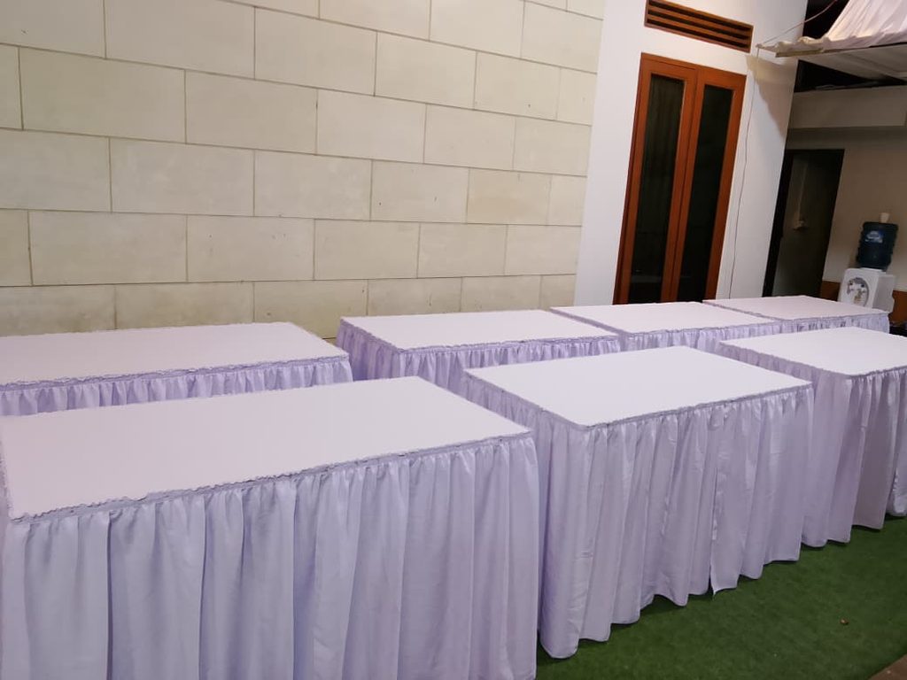sewa meja kotak bekasi timur