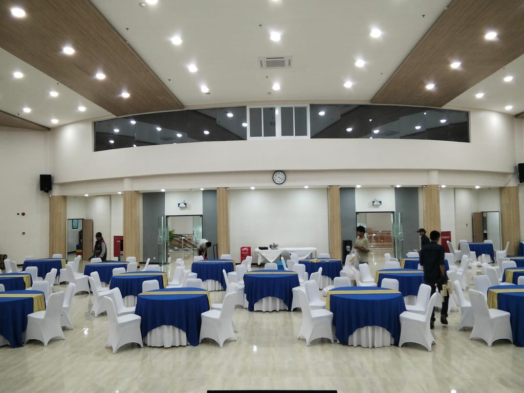 Sewa Meja Bulat Jakarta Barat