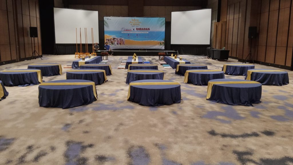 sewa meja lesehan jabodetabek